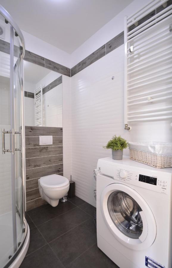 Bryza - Osiedle Kwartal Rozy Wiatrow - Centrum Apartment *