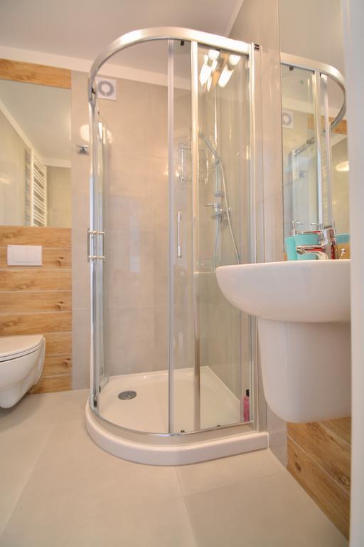 Bryza - Osiedle Kwartal Rozy Wiatrow - Centrum Apartment *